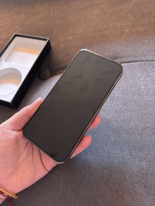 Продам iphone 13 pro