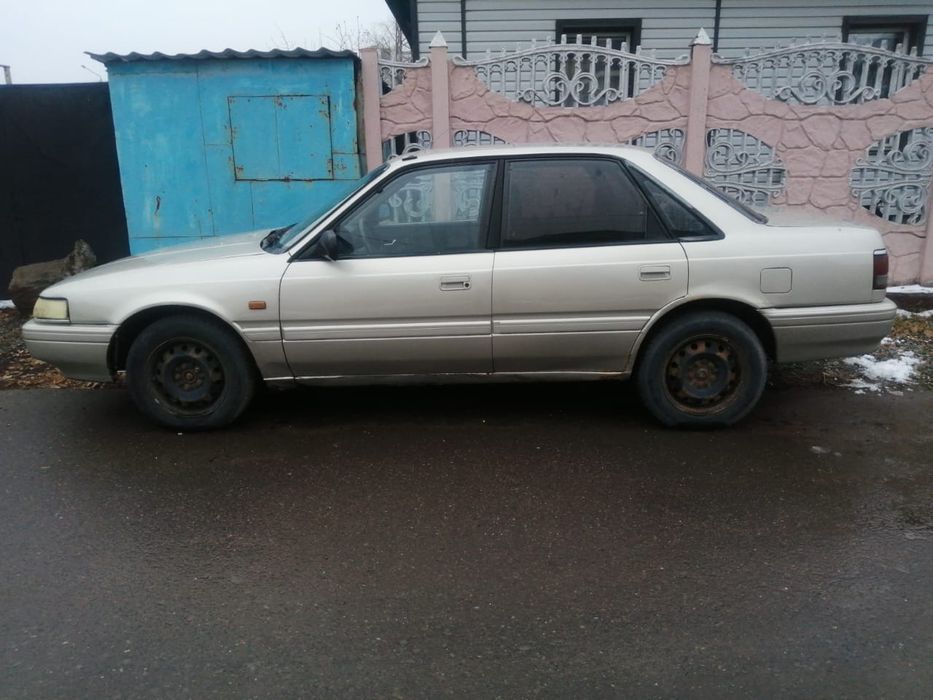 Автомобиль Мазда 626