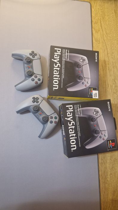 Dualsanse 30th anniversary /  ps5 контролер сив