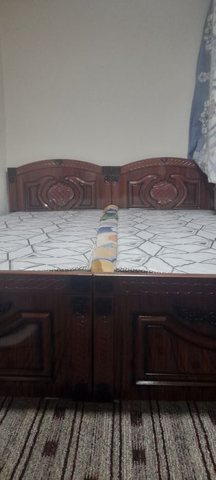 Тримо бл 2 крават сотилади холати янги дек турибти