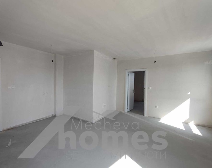 Продава се Тристаен апартамент в Стара Загора, Три чучура - юг - 100 кв.м за 1235 €/кв.м - Снимка #2