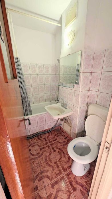 De inchiriat apart 2 camere zona Trapezului/sector 3