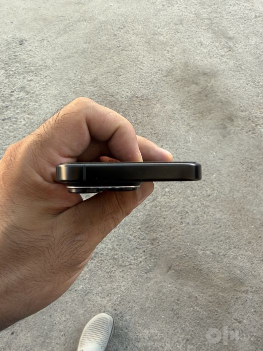 Iphone 16 pro 256gb qora. Yomkost 90% ideal uta tozza tel sotiladi.