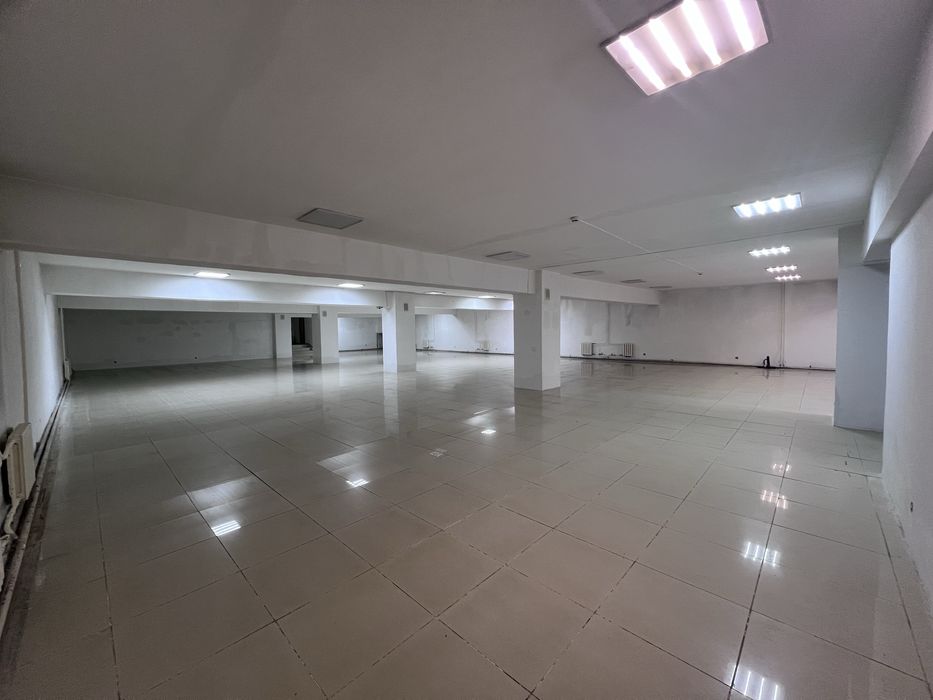 Сдам помещение в торговом центре