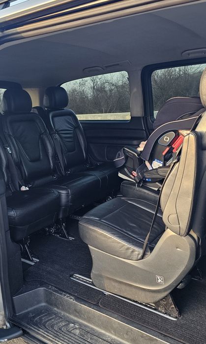 Mercedes V220 / Usi laterale pe ambele parti / clima pe spate