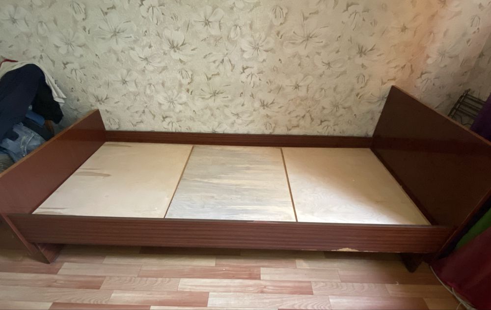 Продам кровать в хорошем состоянии