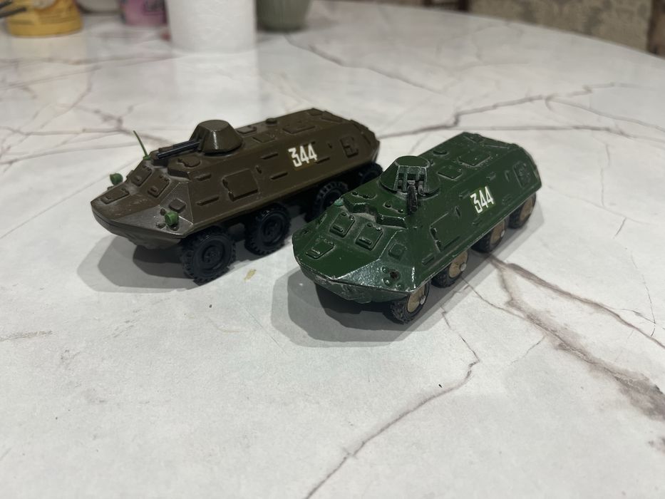 Танки, бтр, пушки.