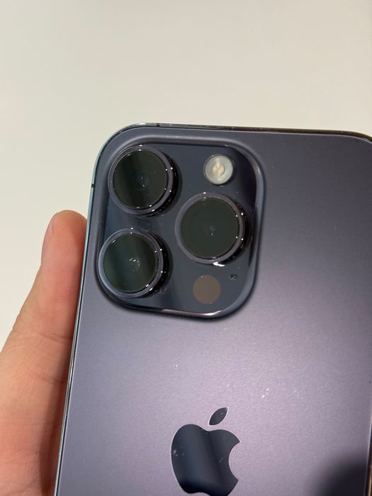 Продам Iphone 14 pro