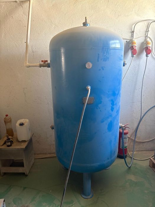 Butelie/Rezervor  aer 725 litri,  SHCapacitate: 725 LPresiune: 10.8 Bar