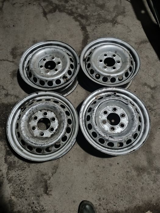 Диски на R 16 отМерседес спринтер 906. 6/130