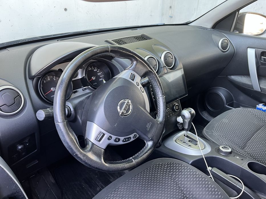 Nissan Qashqai 2.0 2008 газ панорама