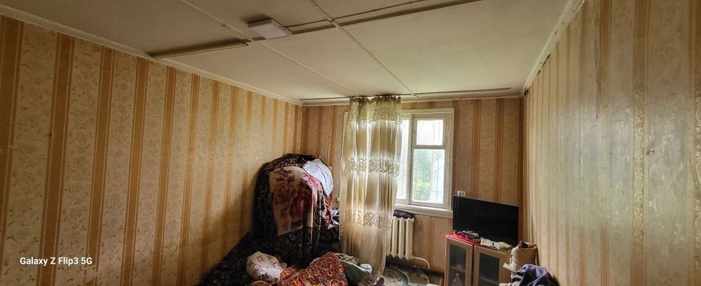 Продаётся кв В Спутнике-9 1/1/2 Среднее состояние,(29000&) старт