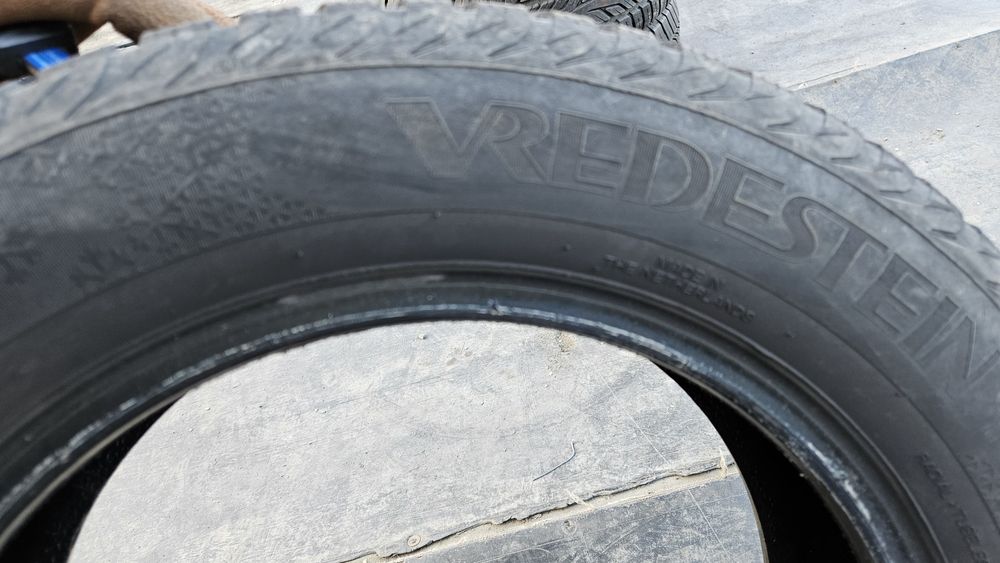 2бр гуми 185 65 15 вредещайн