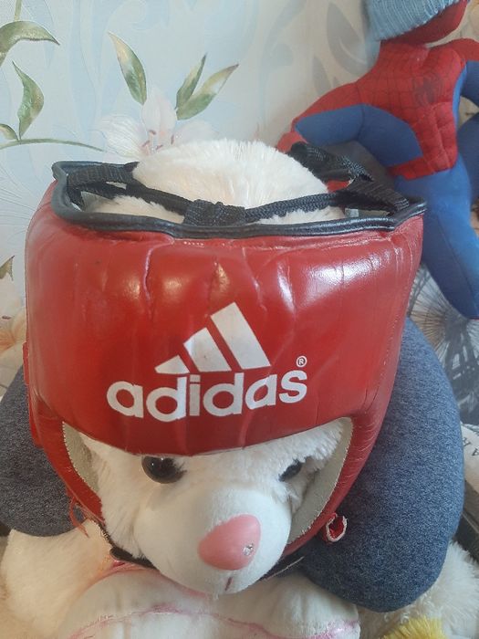 Шлем защитный для спорта