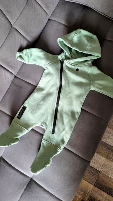 Комбинезон для новорожденных