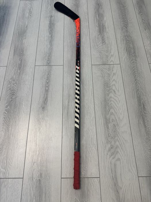 Клюшка warrior.