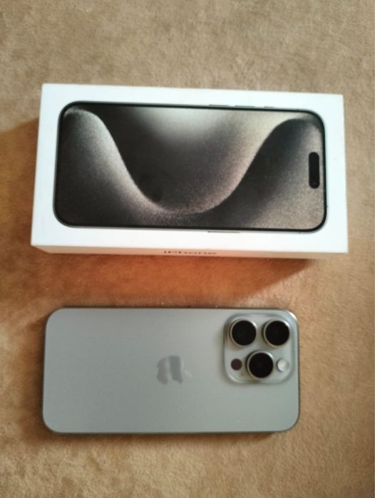 iPhone 15 pro, серого цвета, 256гб