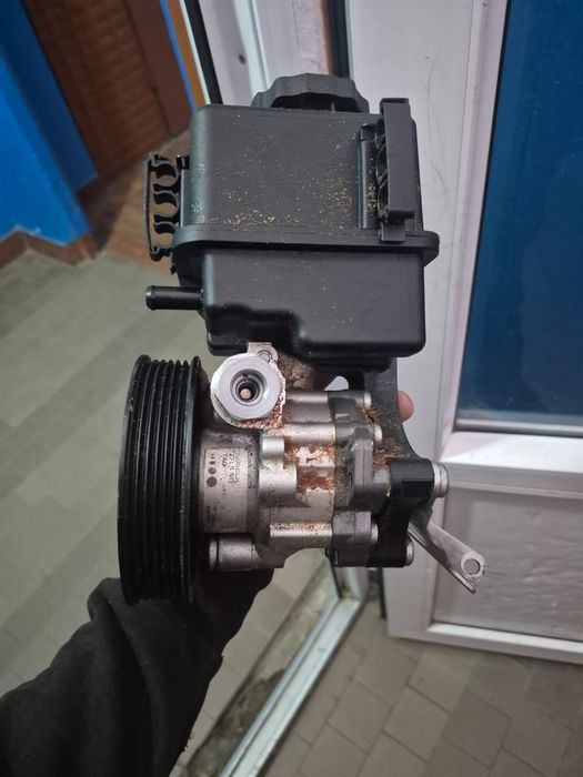 Продам Запчасти для мерседес спринтер