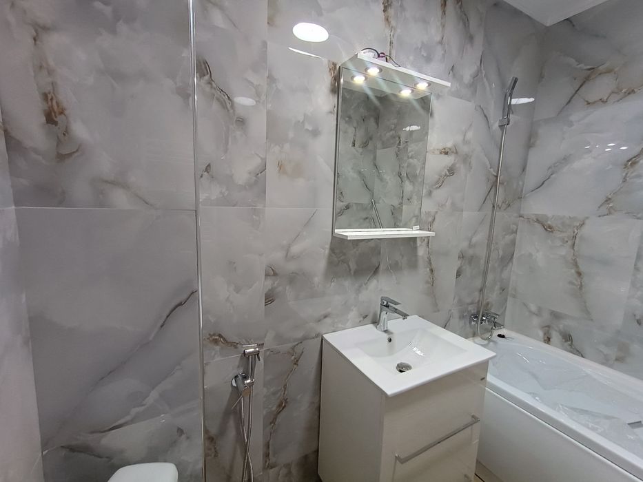 Apartament 3 camere de închiriat Nou – Prima Premium, str. Oneștilor, Oradea, inchiriez si pe o lună
