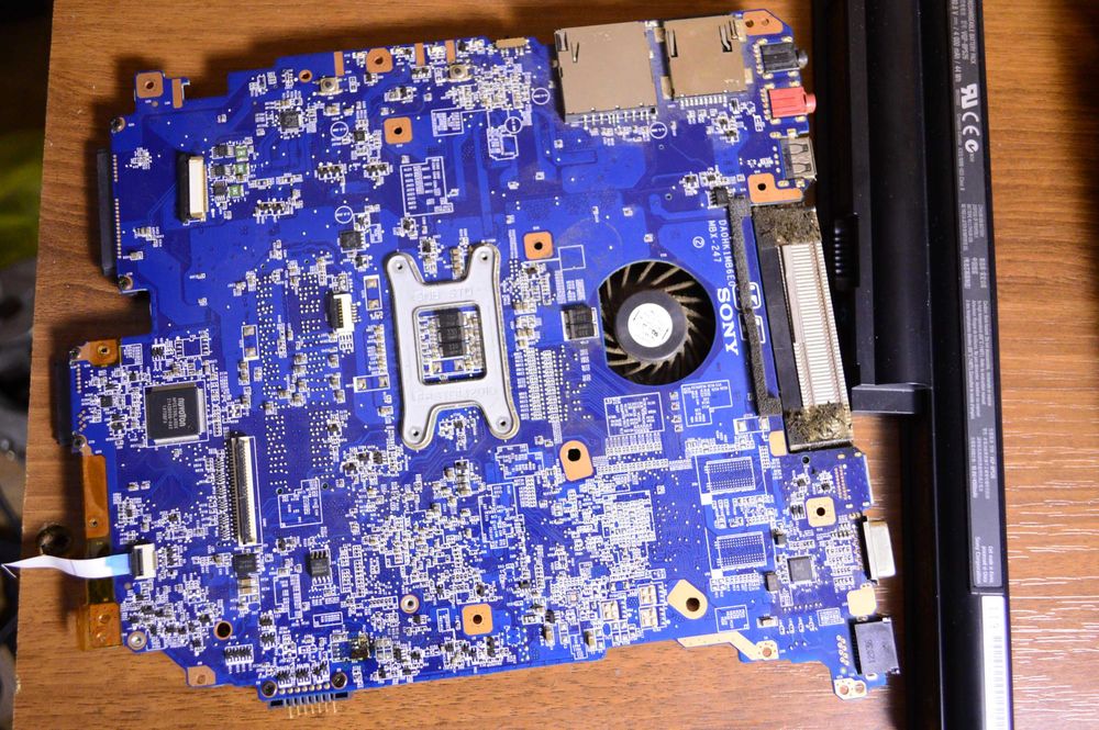 Лаптоп части pcg-91912l vpceh3afx рам 4gb