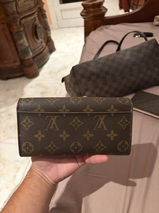 Оригинално дамско портмоне Louis Vuitton