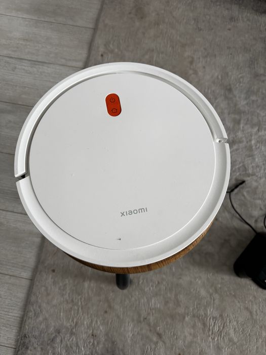 Продам робот пылесос xiaomi e5
