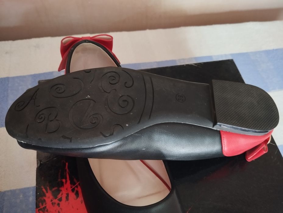 Женские туфельки новые