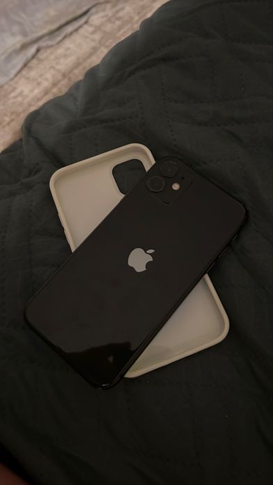 iPhone 11   64GB