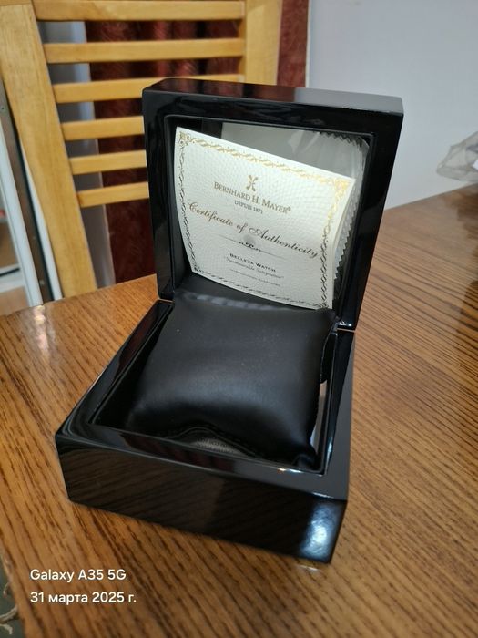 Футляр для часов и для колье