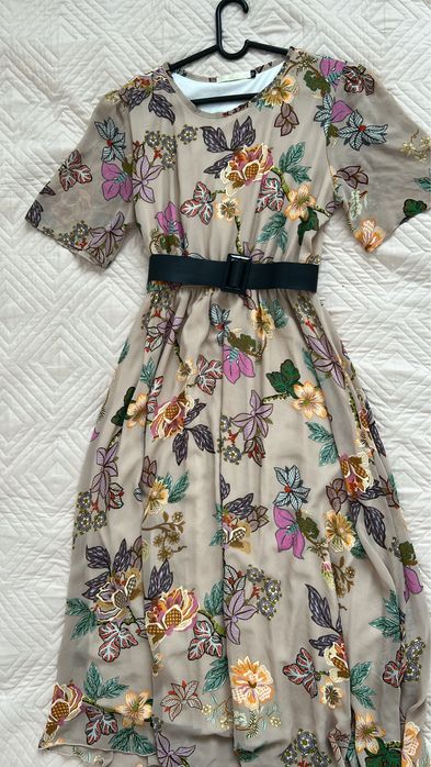 Продаеться платье