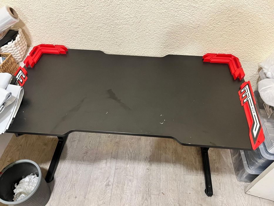 Продам Игровой стол компьютерный