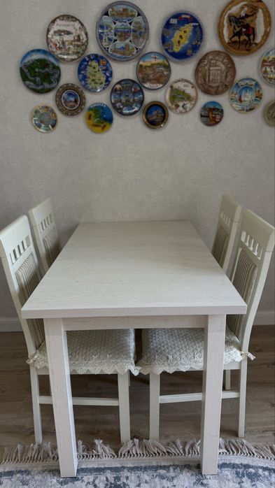 Кухонный раздвижной стол и 6 стульев
