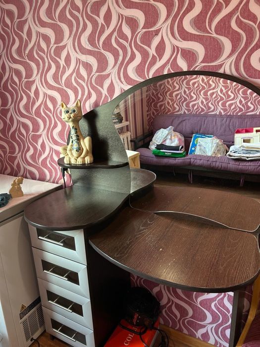 Туалетный стол.