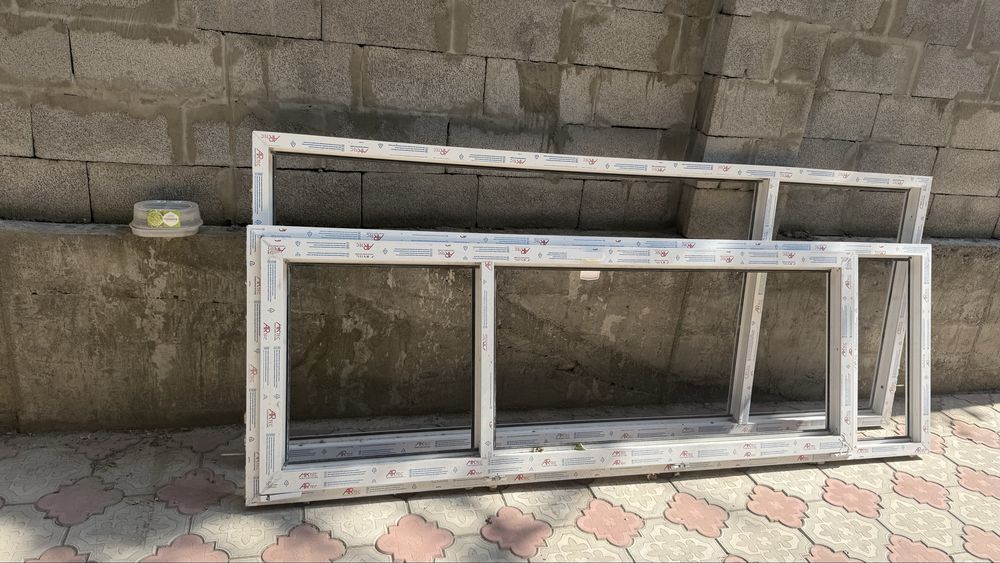 Пластиковая дверь + окно