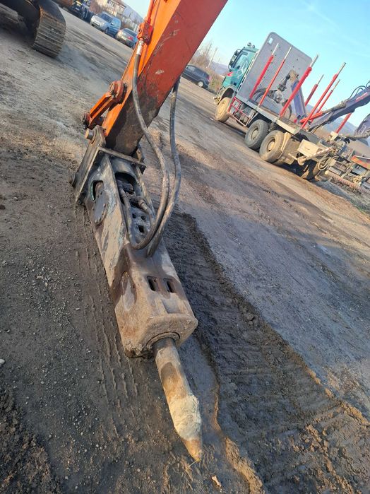 Хидравличен Чук за багер