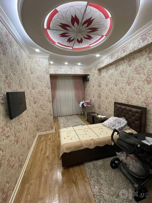 Sagbon Bauram 5 hona 2 chi etaj 160 kvadrat