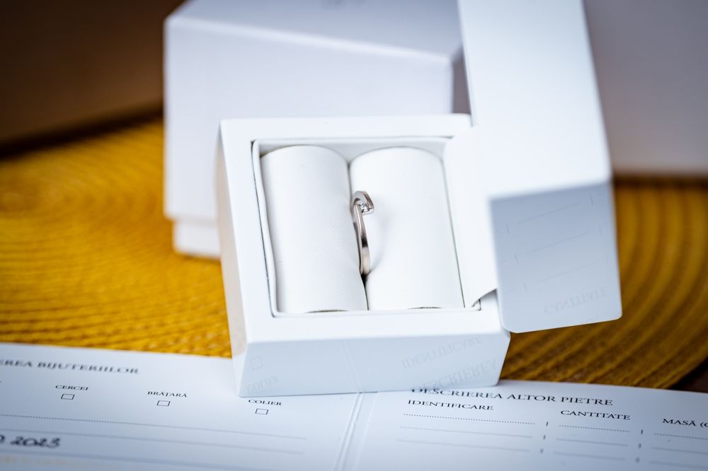 Inel Savicki – aur alb 585, diamant certificat, cutie