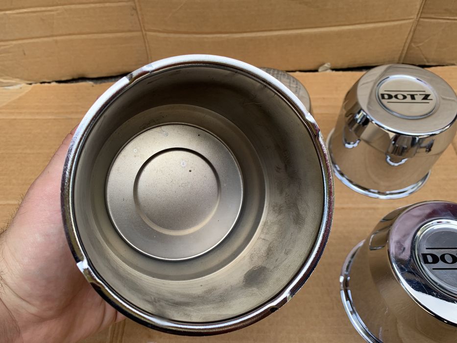 Чисто нови оригинални чаши за хъбове/джанти.