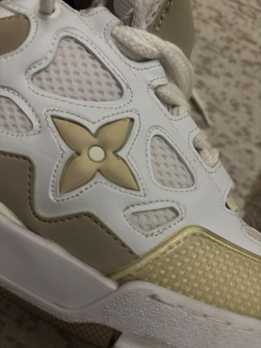 Louis Vuitton lv skate crem alb