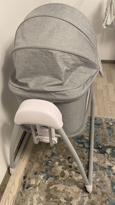 Продам шезлонг Mastella