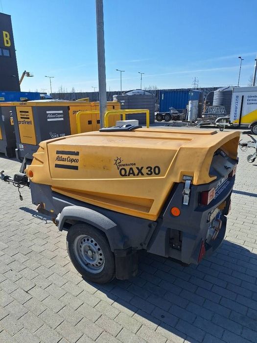 Generator de inchiriat