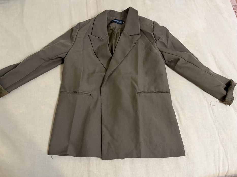 Продам женские  одежды