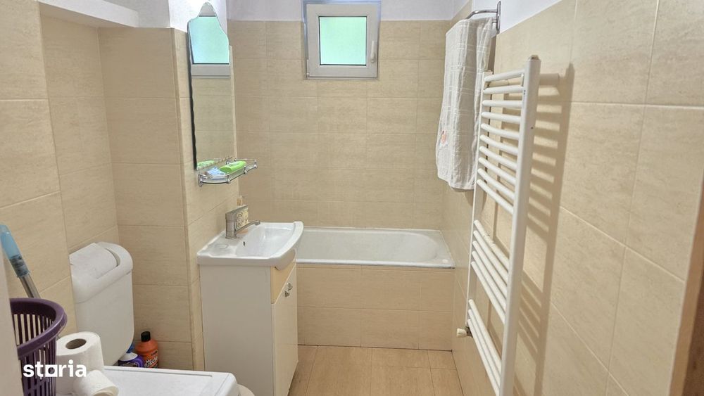 Vand apartament cu 3 camere decomandat in Deva, George Enescu etaj 1,