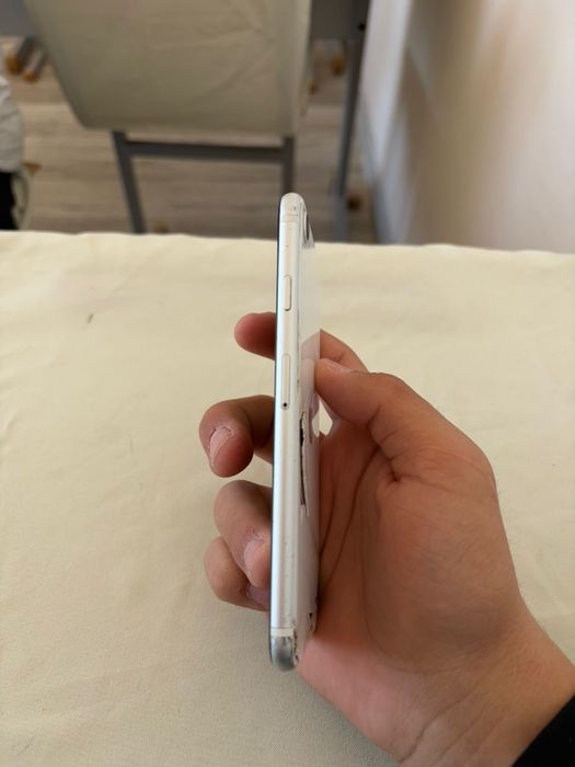 Айфон se 2020 64Gb