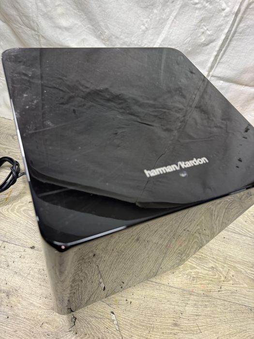 Harman Kardon Пияно лак Subwoofer