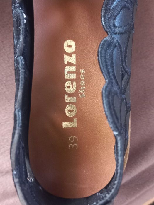 Красиви дамски обувки