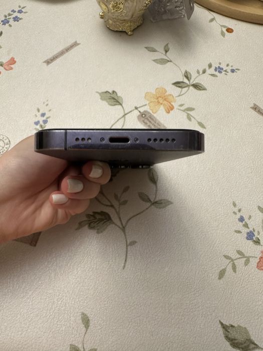 iPhone 14 pro ,256 гб