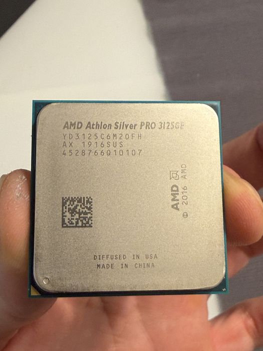 Процесор AMD Athlon Silver Pro 3125GE