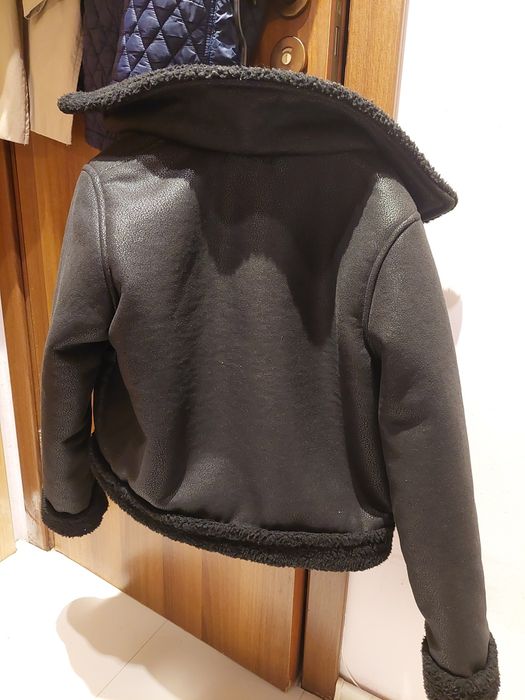 Късо зимно яке с пух