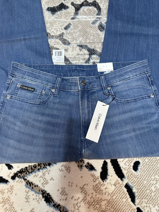 Джинсы Calvin Klein slim fit. Р-34/32.